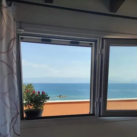 בית נופש Aggelos's House *